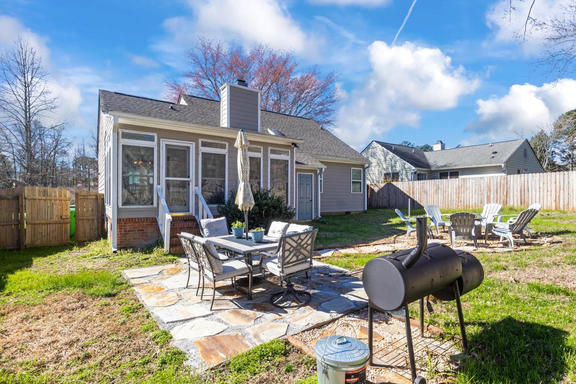 Time To Relax In Raleigh Exterior foto
