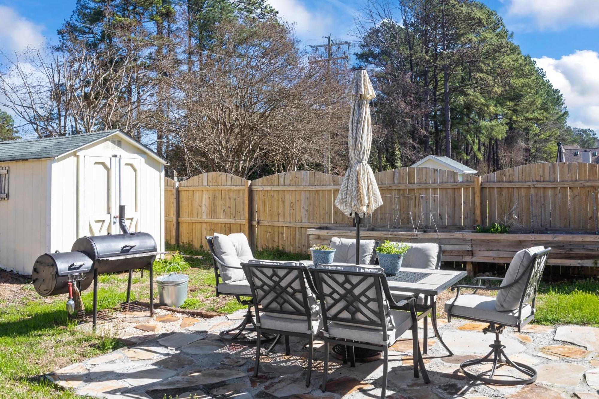 Time To Relax In Raleigh Exterior foto